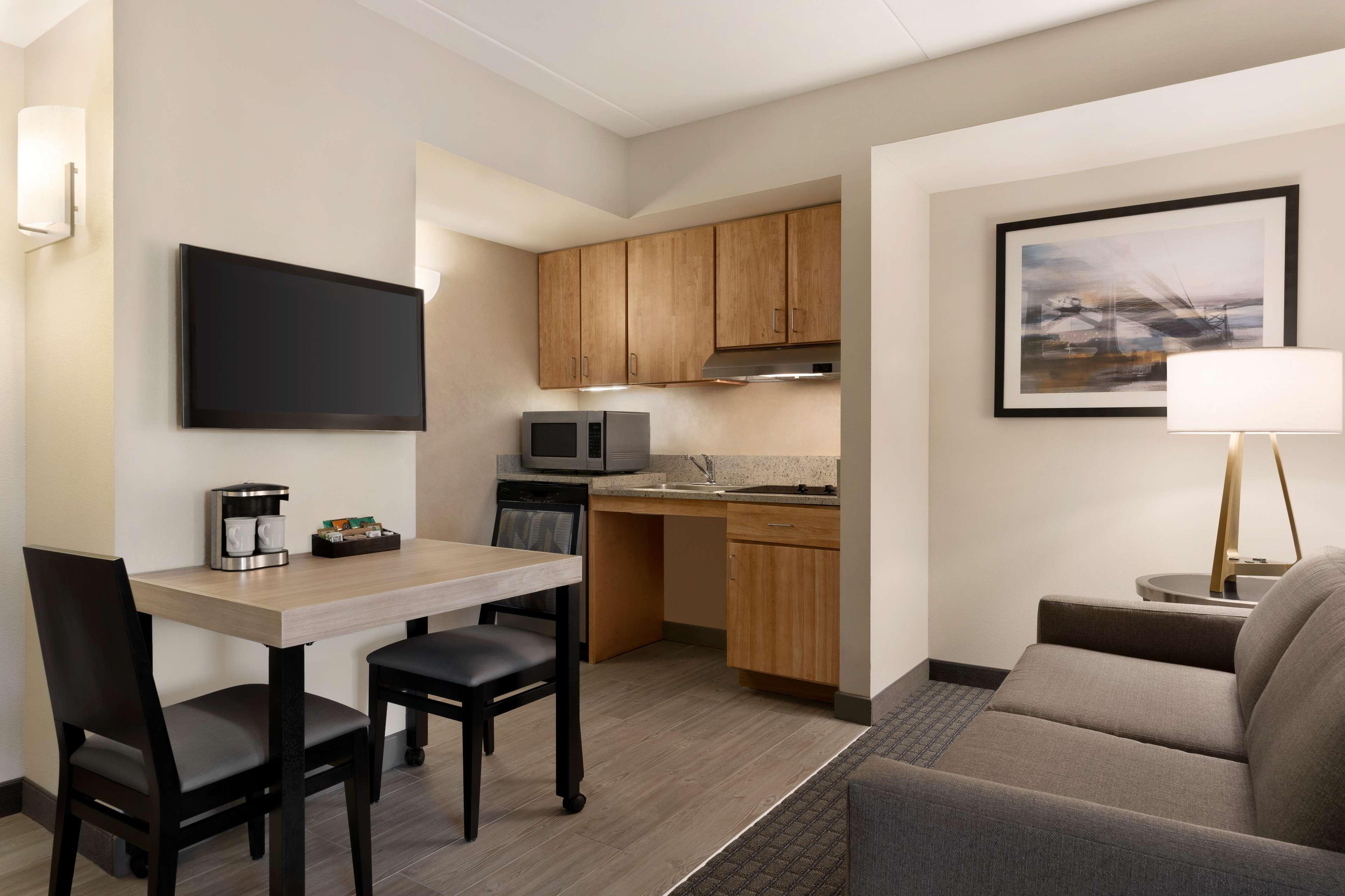 Homewood Suites University City Филадельфия Экстерьер фото
